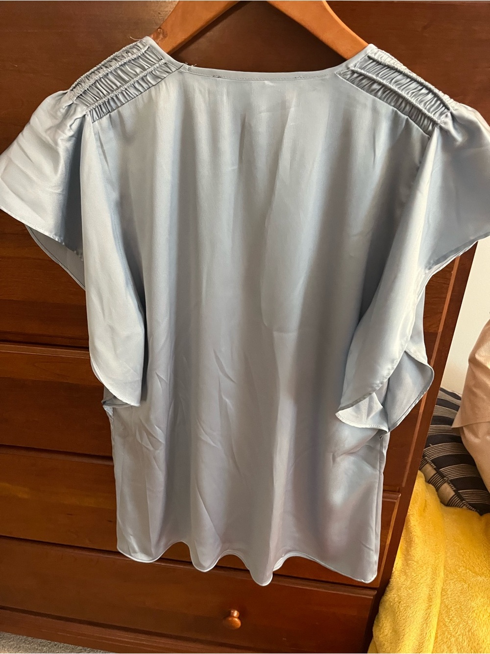 White House Black Market Pale Blue V-Neck Short Sleeve Blouse - Picture 2 of 4